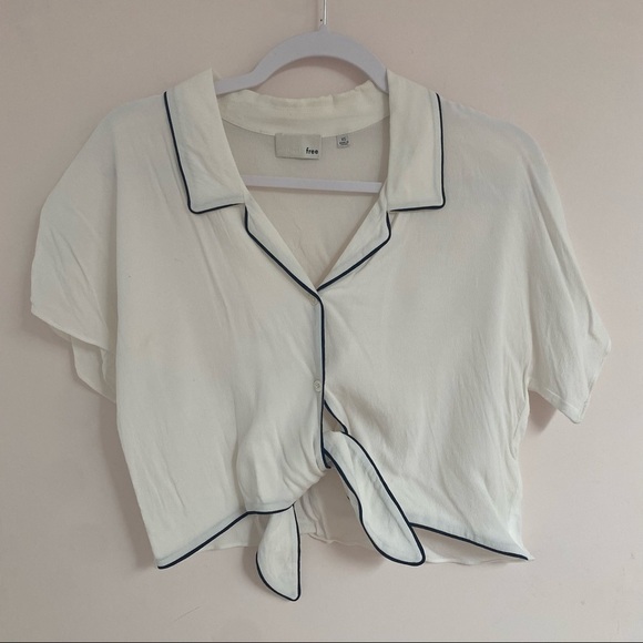 Aritzia Wilfred Front Tie Blouse​ - Picture 2 of 7